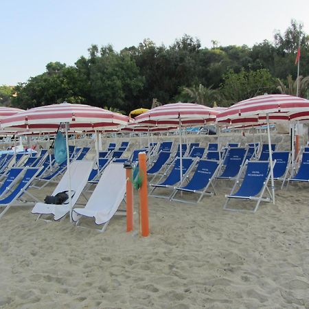 Hotel L'Ancora ex Incoronato Capo Vaticano Esterno foto