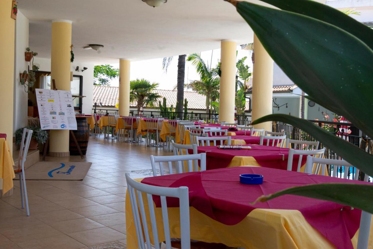 Hotel L'Ancora ex Incoronato Capo Vaticano Esterno foto