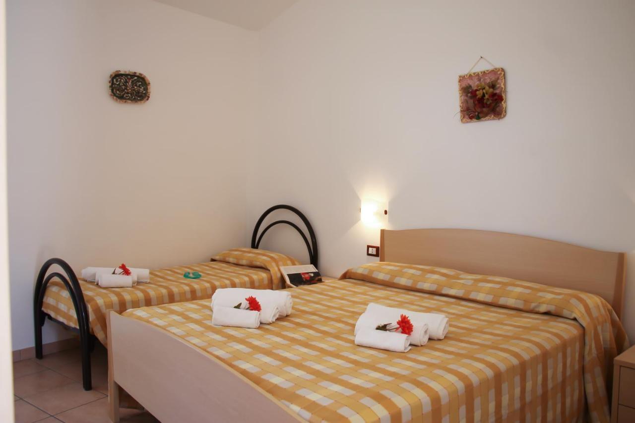 Hotel L'Ancora ex Incoronato Capo Vaticano Esterno foto