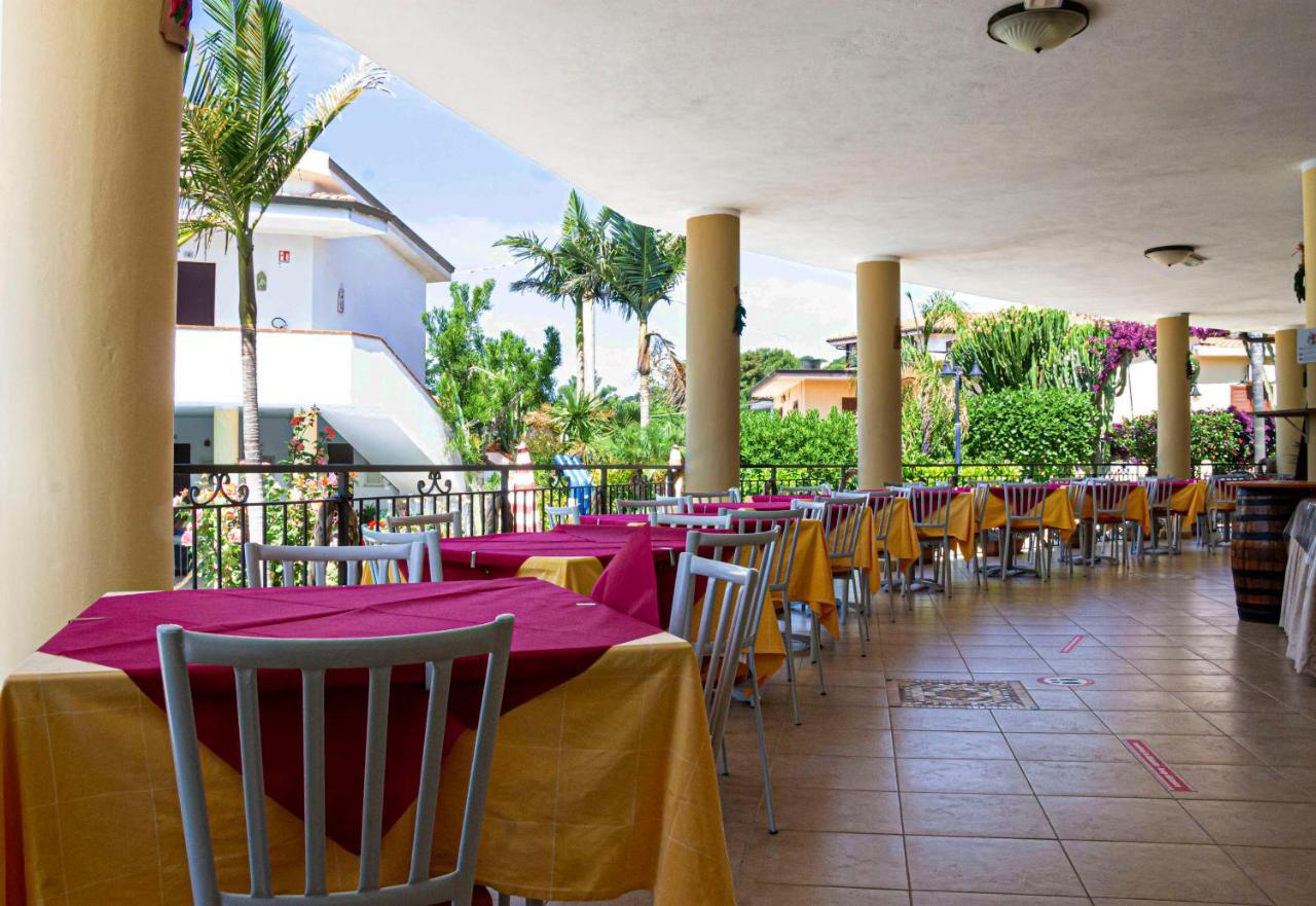 Hotel L'Ancora ex Incoronato Capo Vaticano Esterno foto