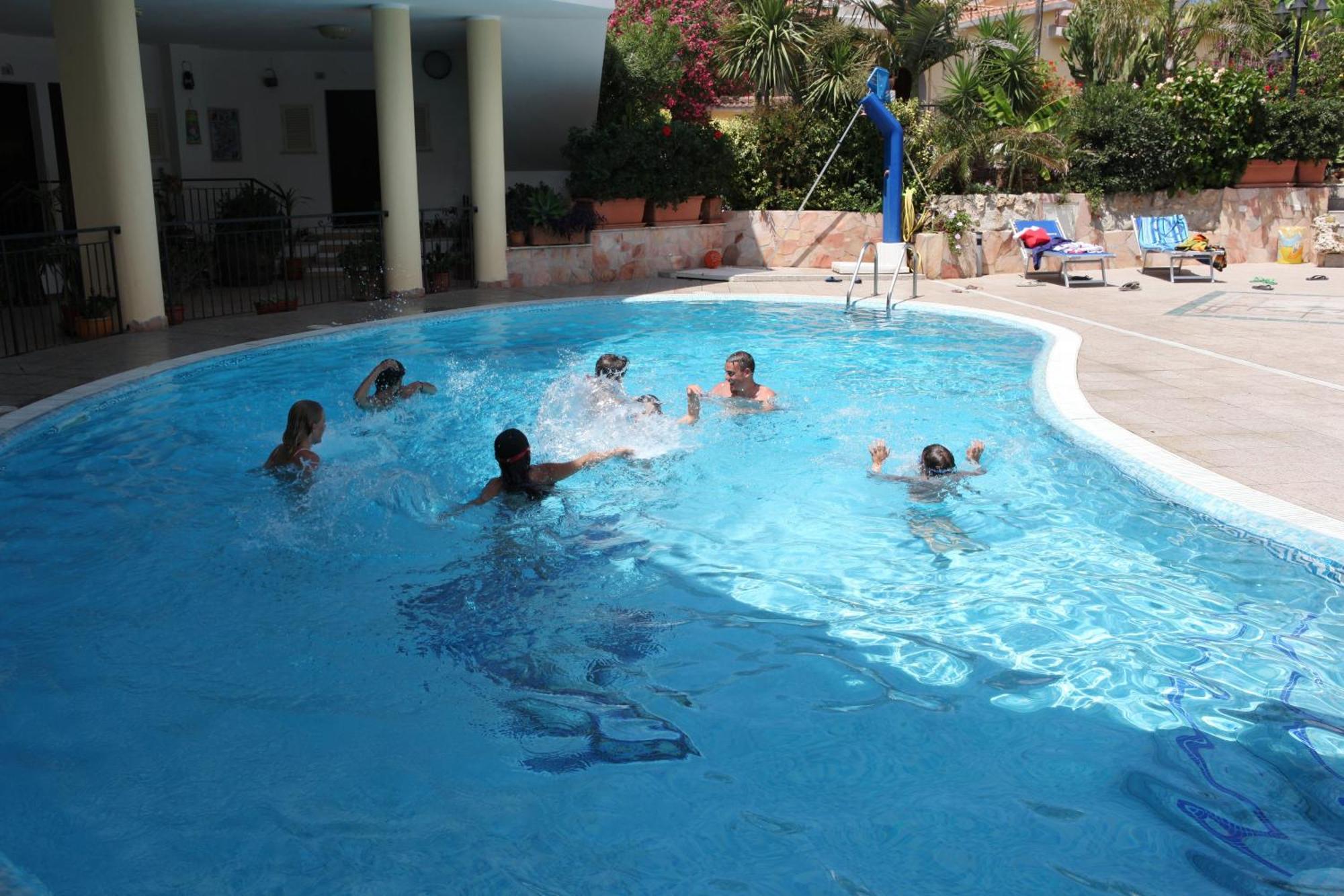 Hotel L'Ancora ex Incoronato Capo Vaticano Esterno foto