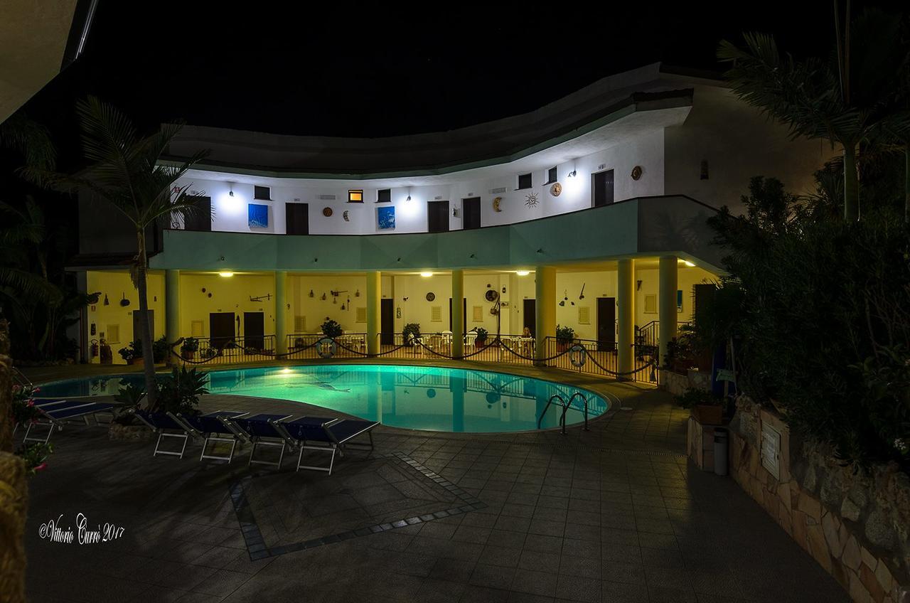 Hotel L'Ancora ex Incoronato Capo Vaticano Esterno foto