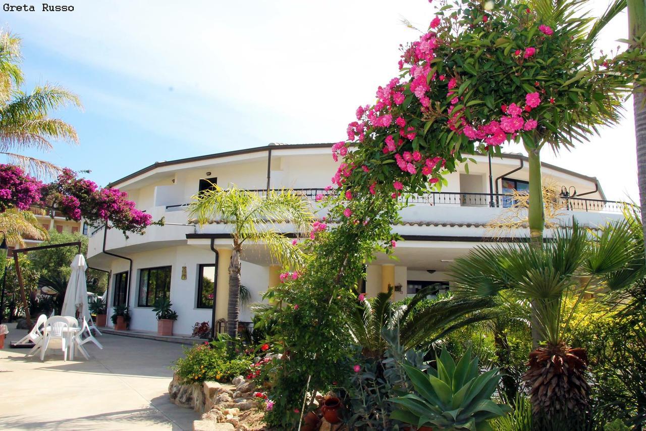 Hotel L'Ancora ex Incoronato Capo Vaticano Esterno foto