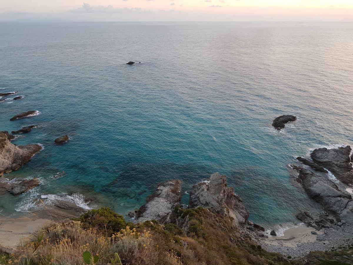 Hotel L'Ancora ex Incoronato Capo Vaticano Esterno foto